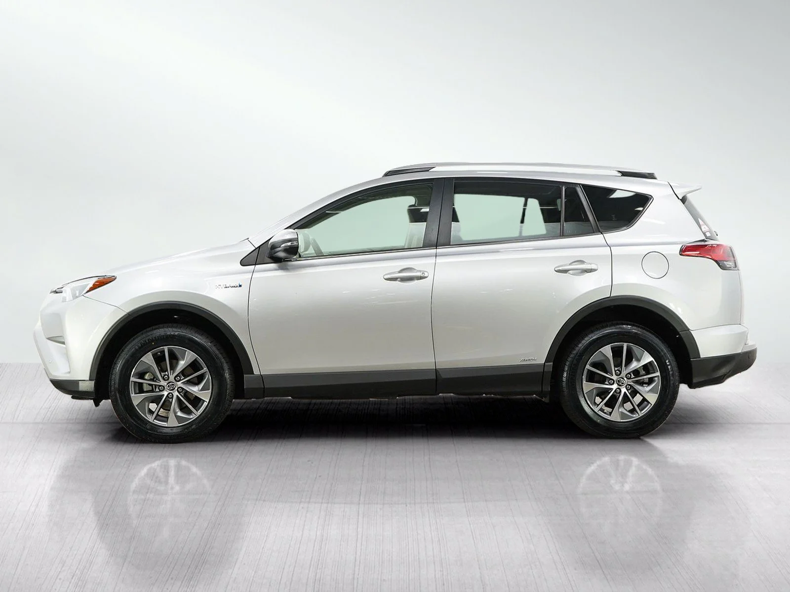 Used 2016 Toyota RAV4 XLE with VIN JTMRJREV9GD052887 for sale in White Bear Lake, Minnesota