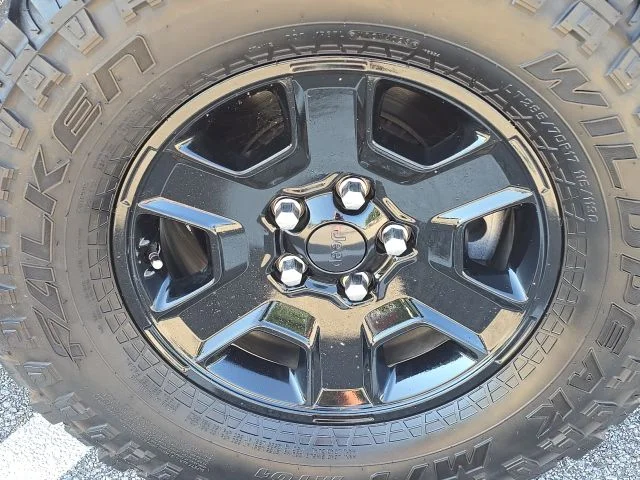 Used 2020 Silver Jeep Mojave image 12