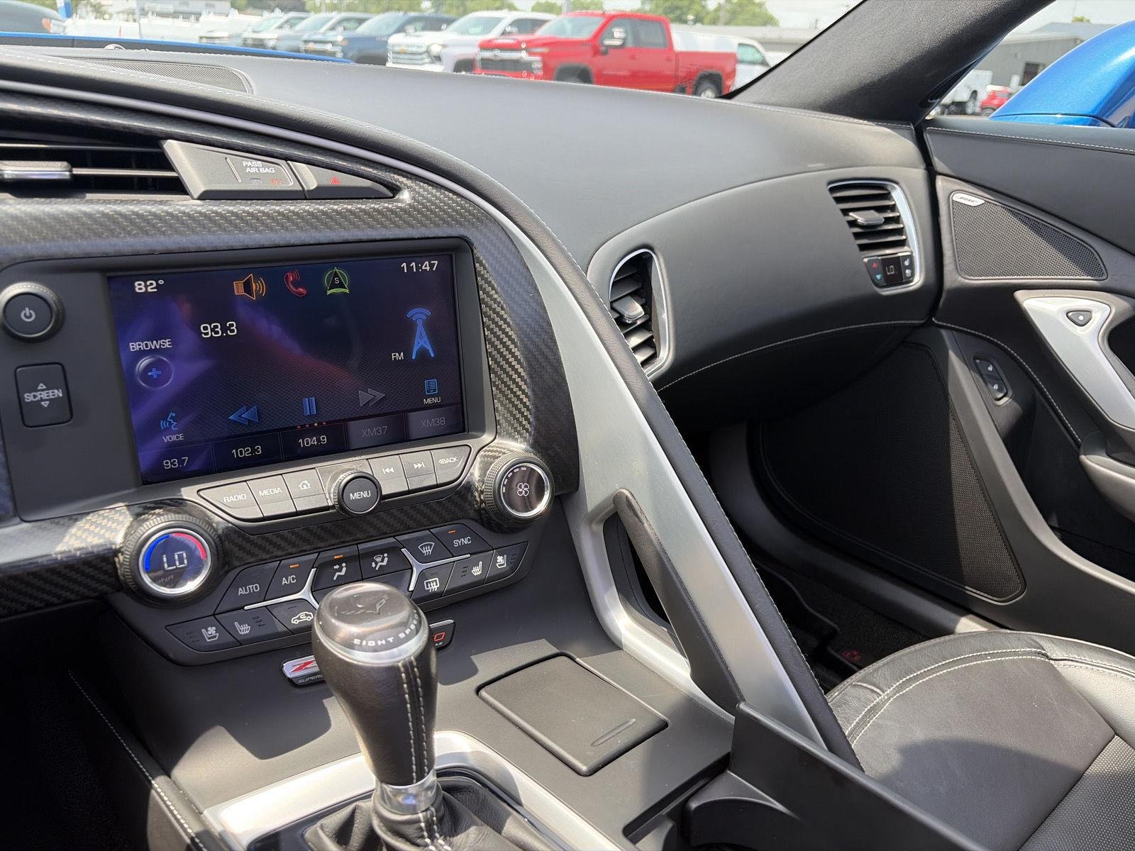 Used 2015 LAGUNA BLUE TINTCOAT Chevrolet Z06 3LZ image 24