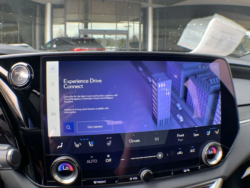 2026 Lexus RX PHEV 450h+ - Photo 18