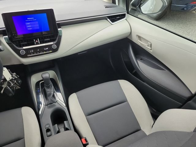Used 2023 White Toyota LE image 14