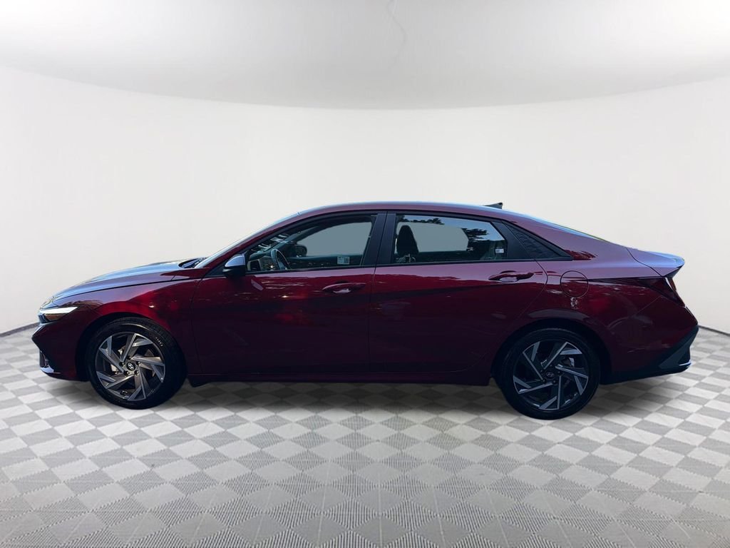 2025 Hyundai Elantra SEL - Photo 8