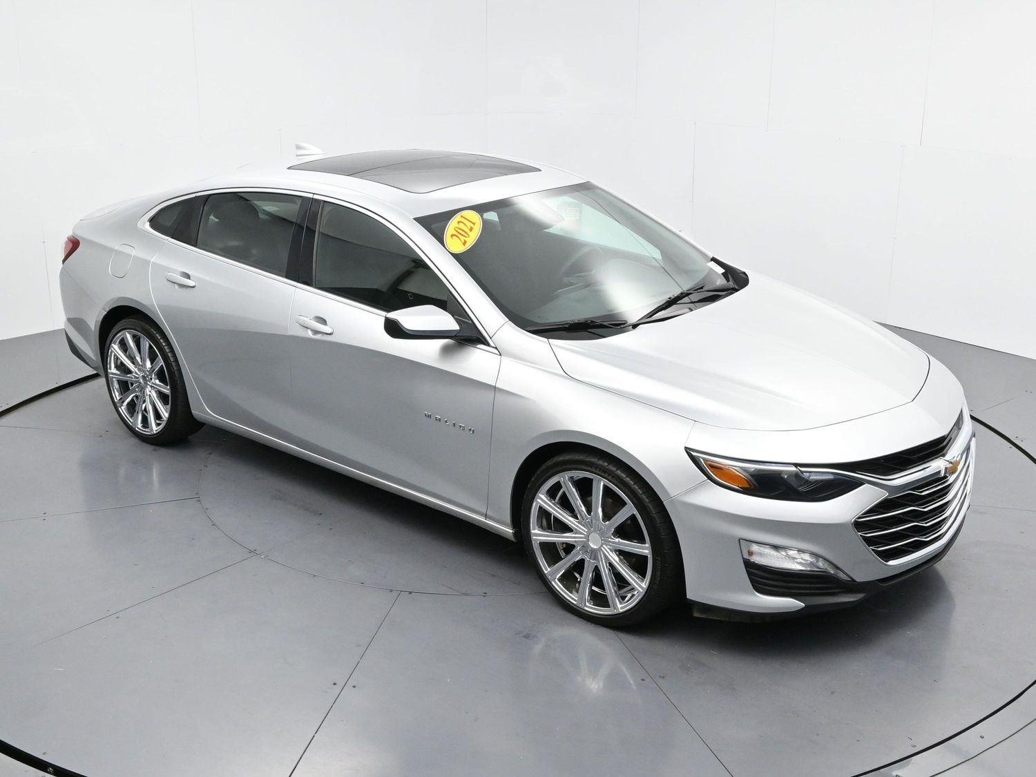 Used 2021 SILVER ICE METALLIC Chevrolet LT image 39