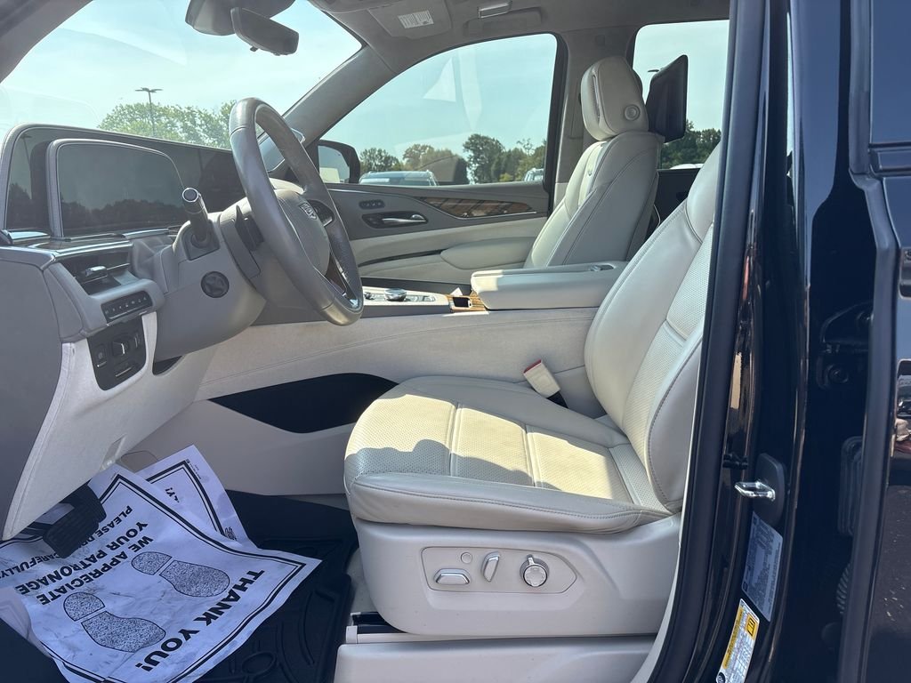 Used 2022 Black Cadillac Sport Platinum image 12
