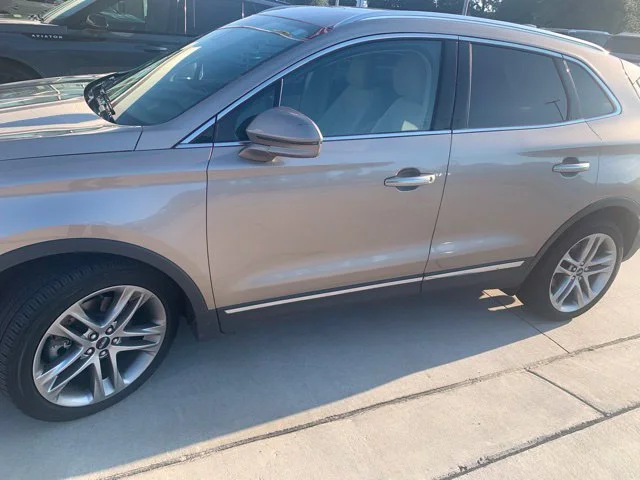 Used 2019 Brown Lincoln Reserve image 3