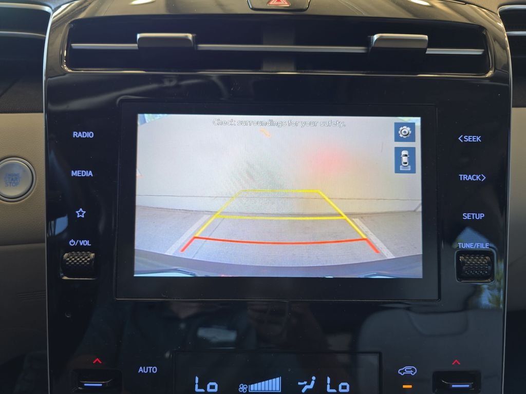 Used 2022 Black Hyundai SEL Convenience image 23