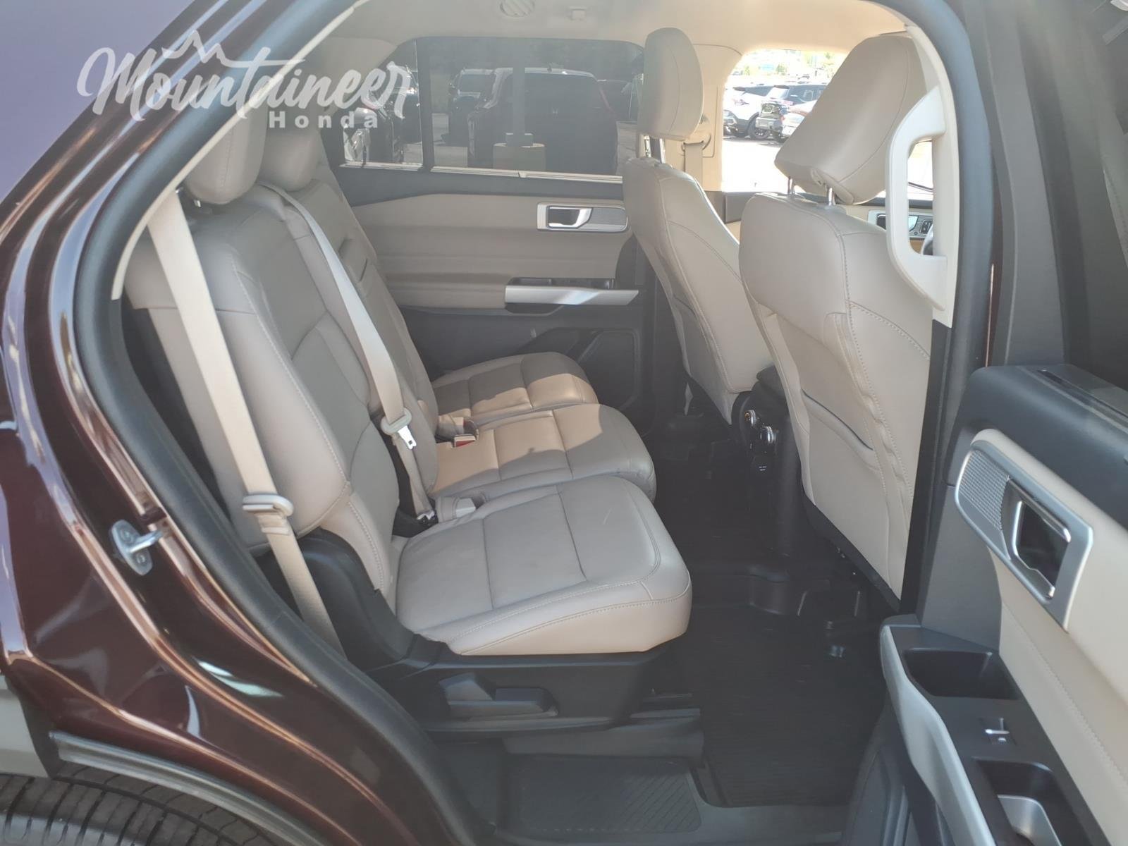 Used 2022 Burgundy Velvet Metallic Tinted Clearcoat Ford Limited image 21
