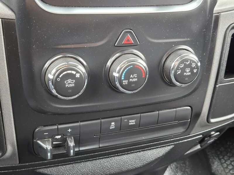 2018 RAM Ram 3500 Pickup Tradesman - Photo 19