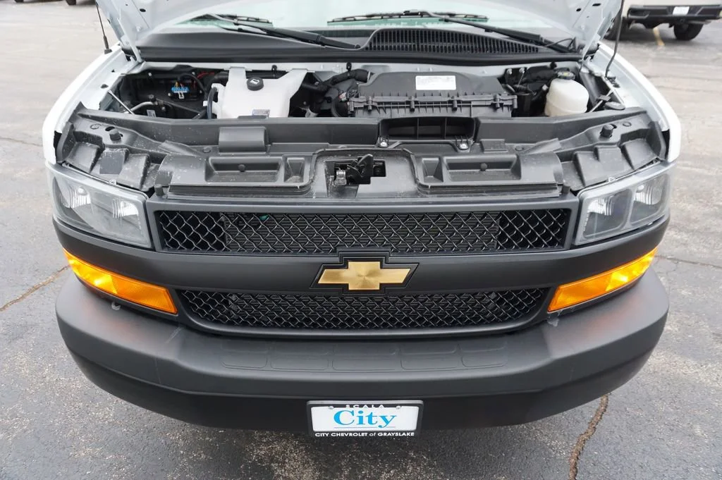 2025 Chevrolet Express Cargo Work Van - Photo 21