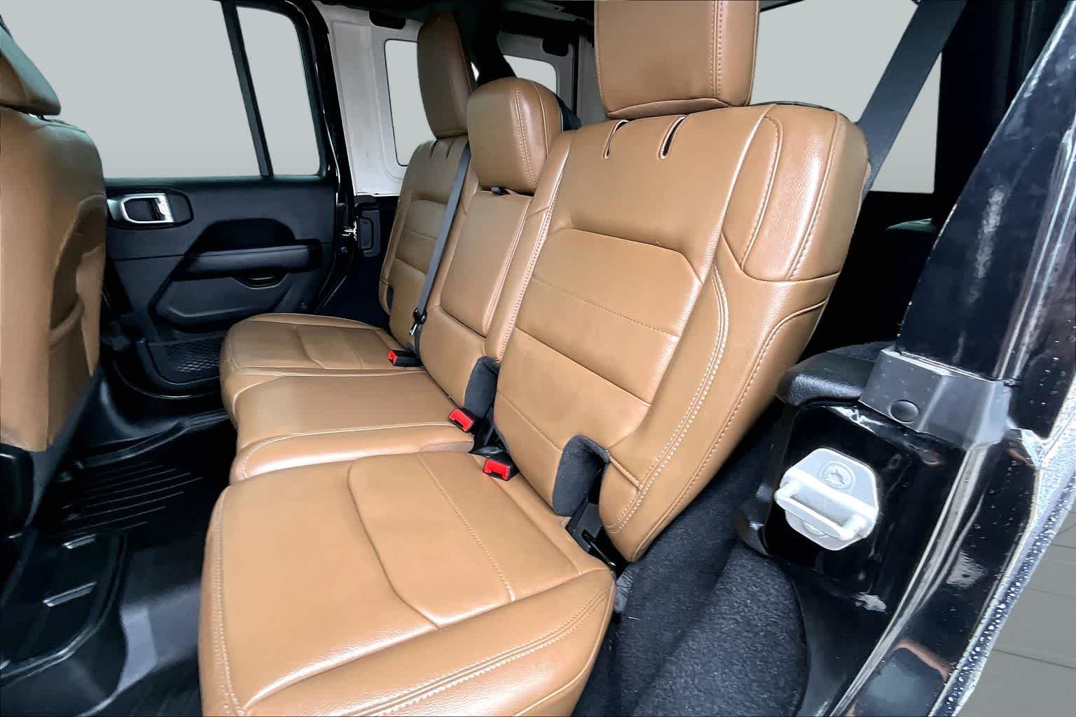 Used 2020 Black Clearcoat Jeep Sahara image 20