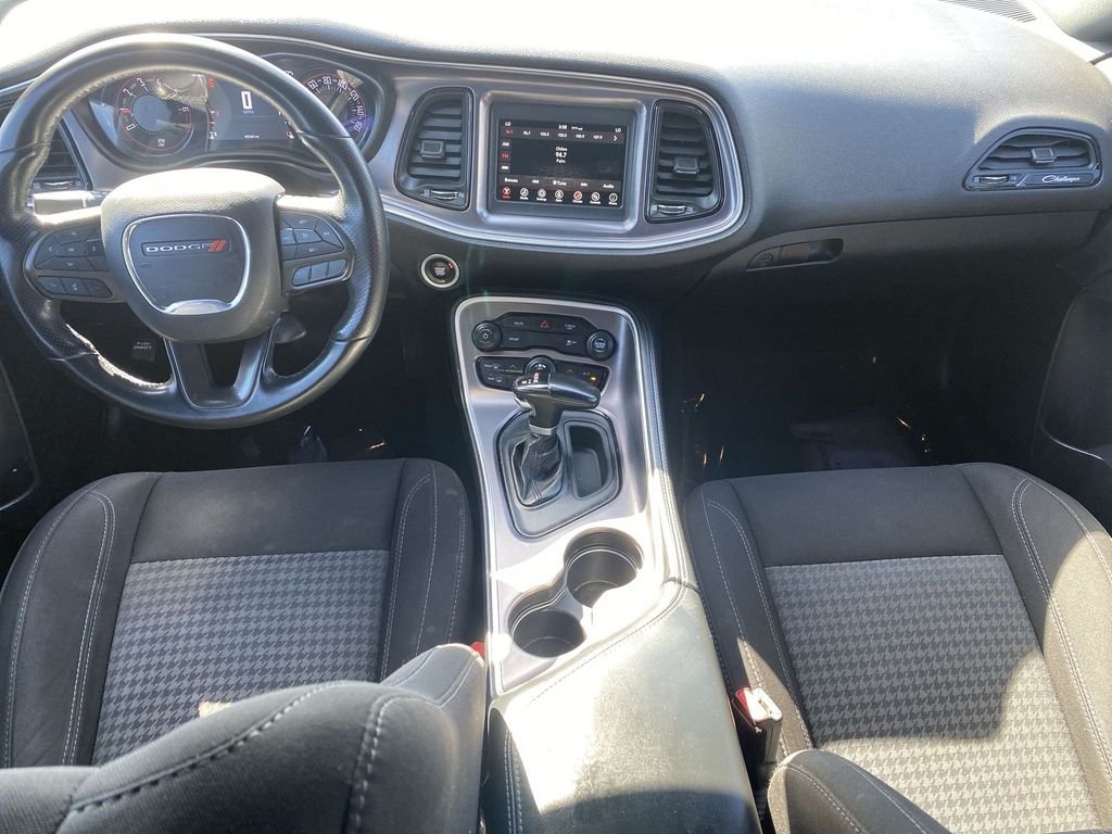 Used 2021 F8 Green Dodge SXT image 19