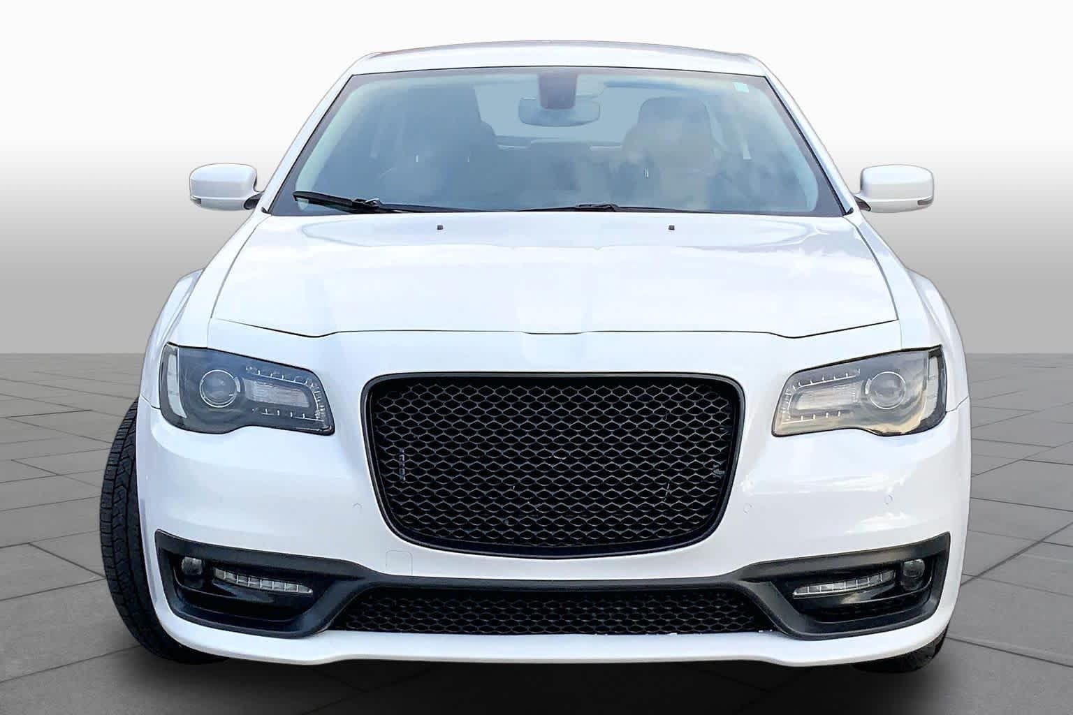 Used 2023 Bright White Clearcoat Chrysler Touring L image 4
