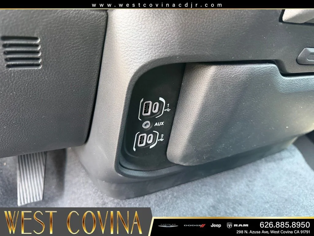 New 2026 Diamond Black Crystal Pearl-Coat Exterior Paint RAM Express image 27