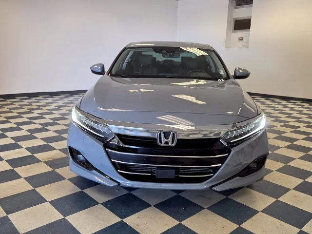 Used 2022  Honda Touring 2.0T image 2