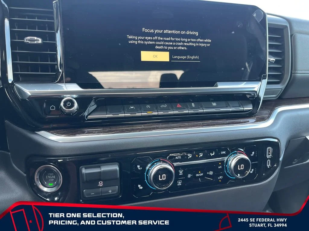 New 2026 Summit White GMC Elevation image 29