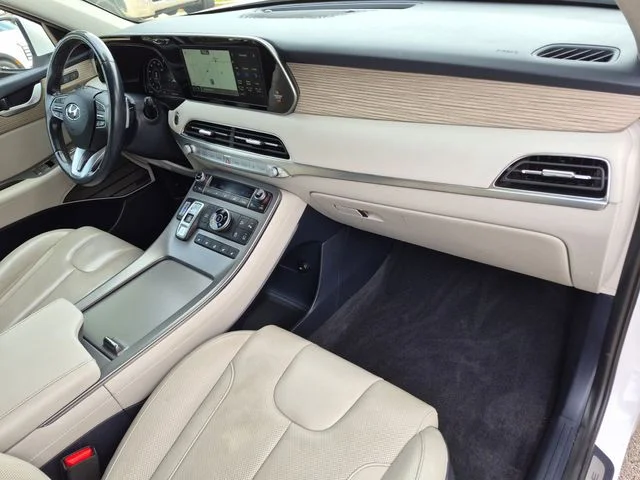 Used 2021 White Hyundai Limited image 32