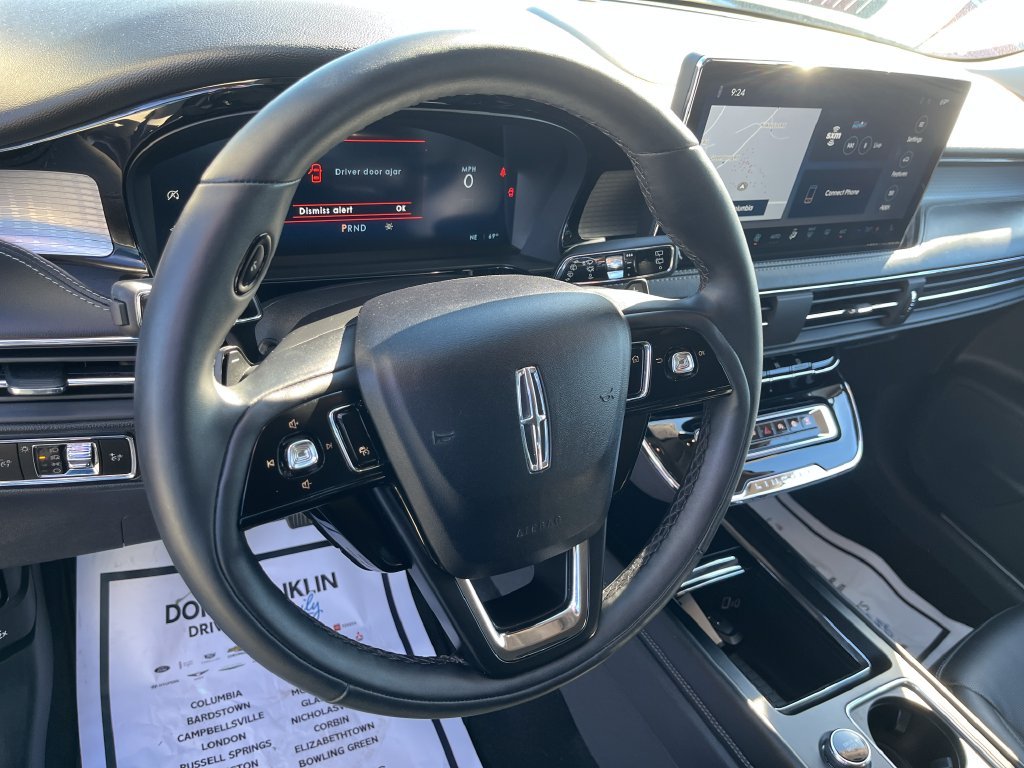 Used 2024 White Lincoln Premiere image 14