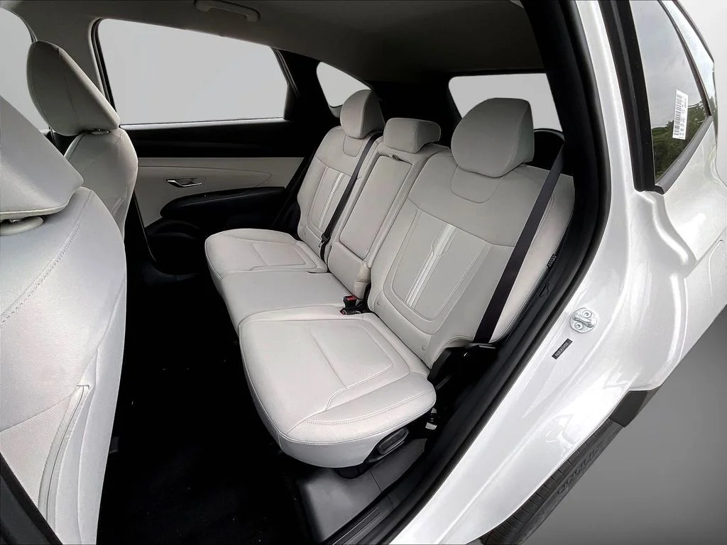 New 2026 White Hyundai SEL image 27