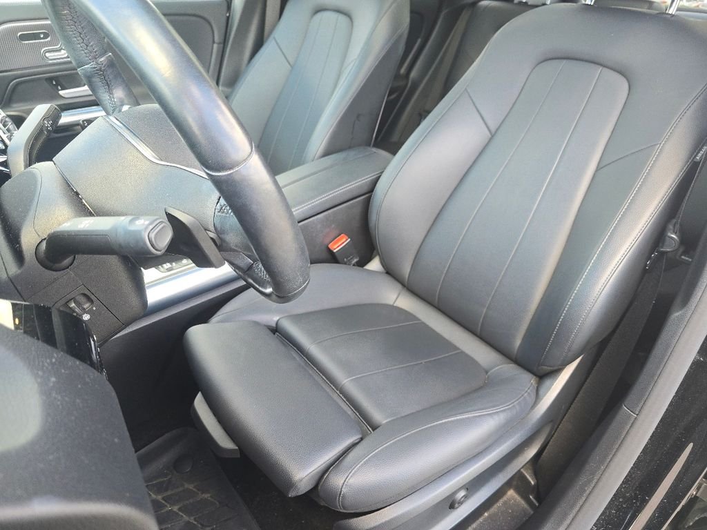 Certified Used 2022 Night Black Mercedes-Benz GLA 250 image 23