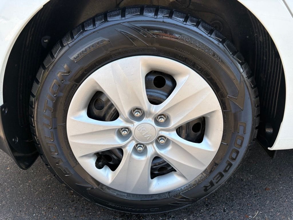 Used 2017 White Kia LX image 6
