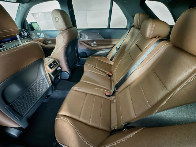New 2027 Obsidian Black Metallic Mercedes-Benz GLE 450 image 24