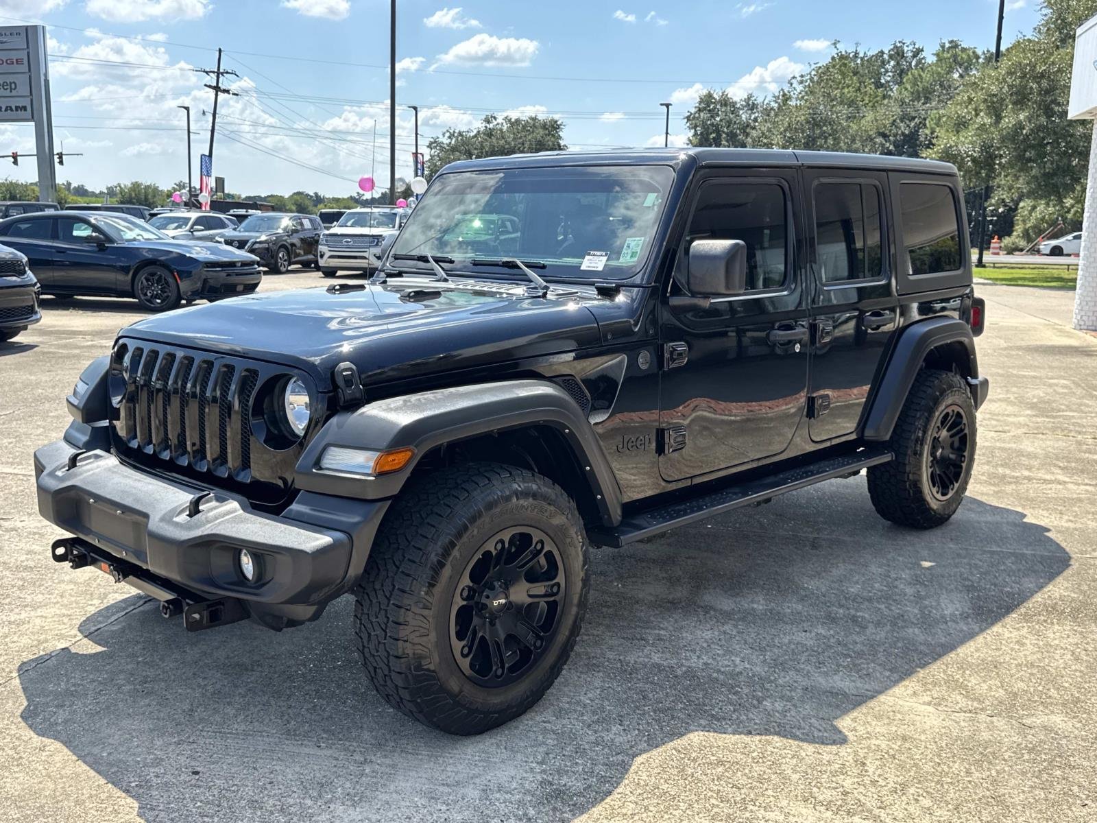 Used 2022 Black Jeep Unlimited Sport image 3