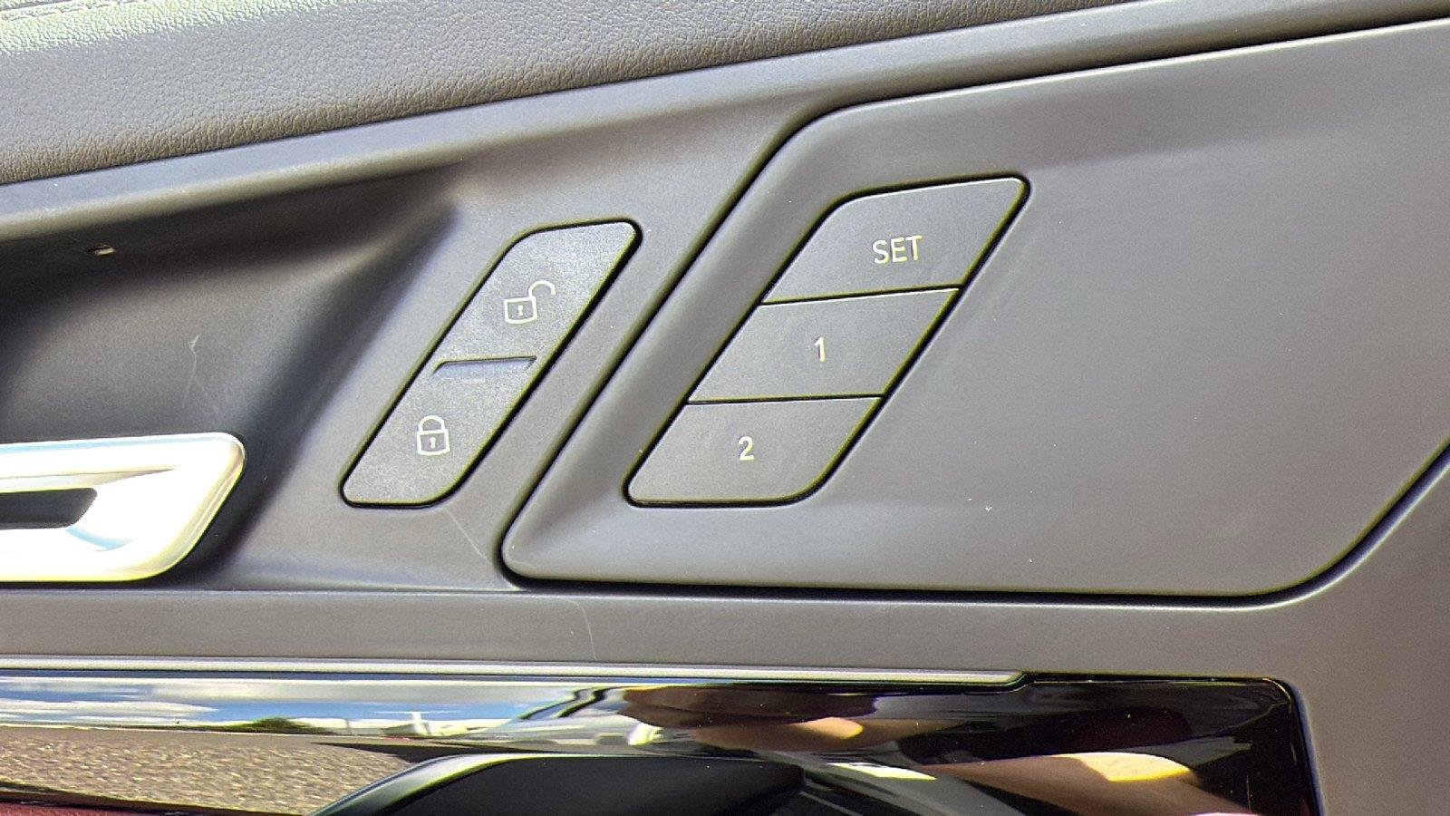 New 2027 0A96 Mineral White Metallic BMW xDrive28i image 20