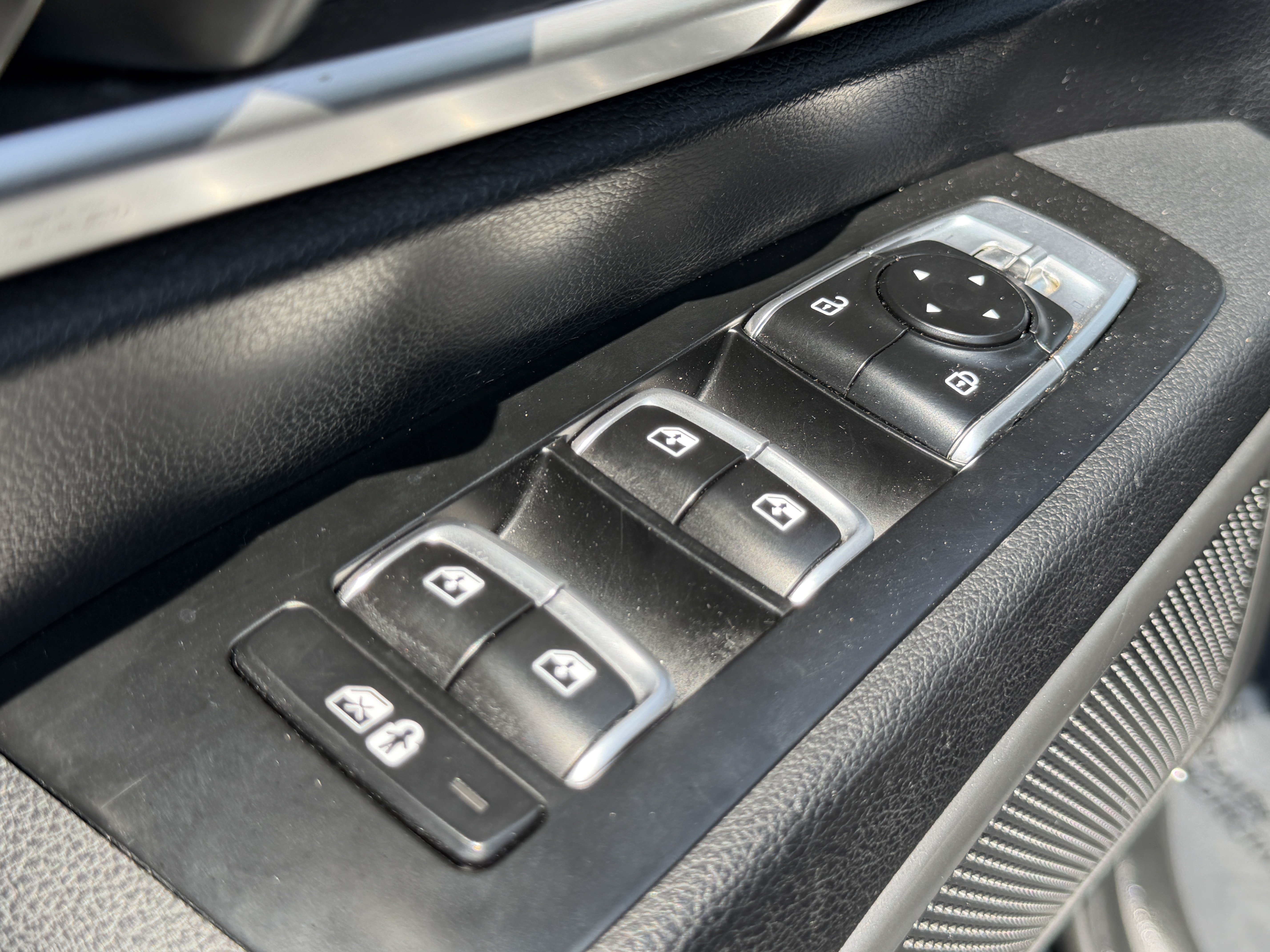 Certified Used 2023 Ebony Black Kia S image 13