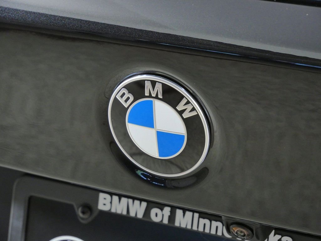 New 2026 Black Sapphire Metallic BMW 330i xDrive image 11
