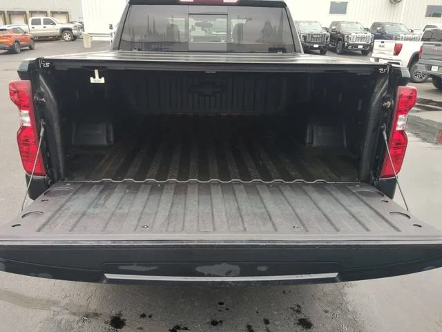 Used 2021 BLACK Chevrolet LT image 27