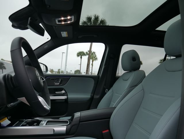 New 2026 Night Black Mercedes-Benz GLB 250 image 19