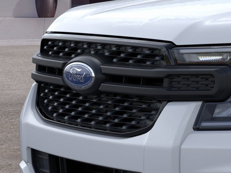 New 2025 Oxford White Ford XL image 17