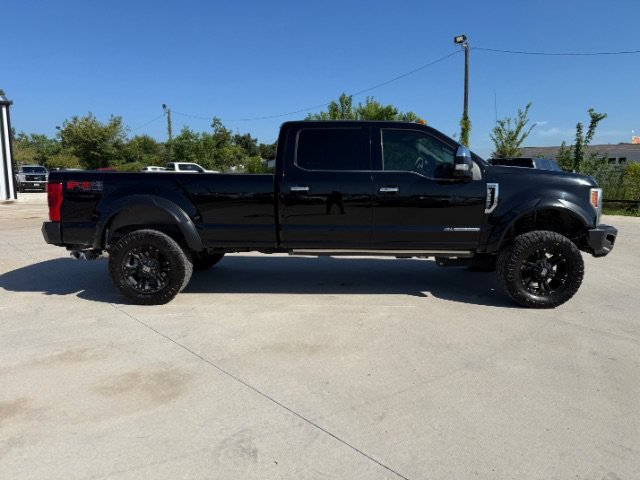 Used 2017 Black Ford Platinum image 6