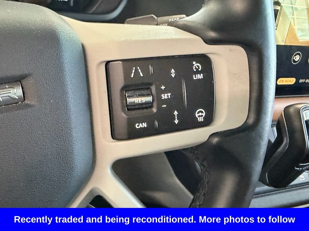 Used 2024 Black Land Rover X-Dynamic SE image 20
