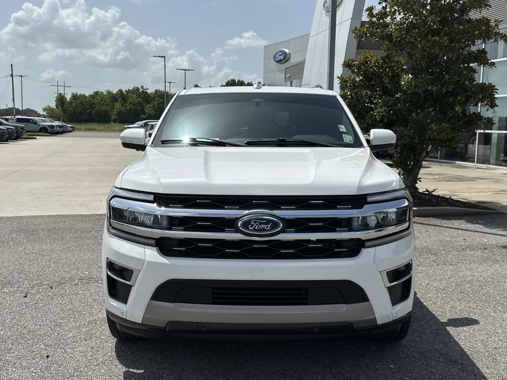 Certified Used 2022 Star White Ford Limited image 2