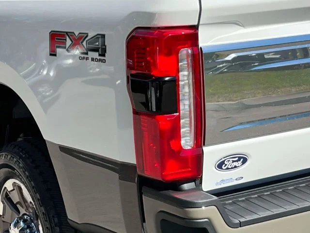 New 2027 Star White Metallic Tri-Coat Ford F-350® King Ranch® image 10