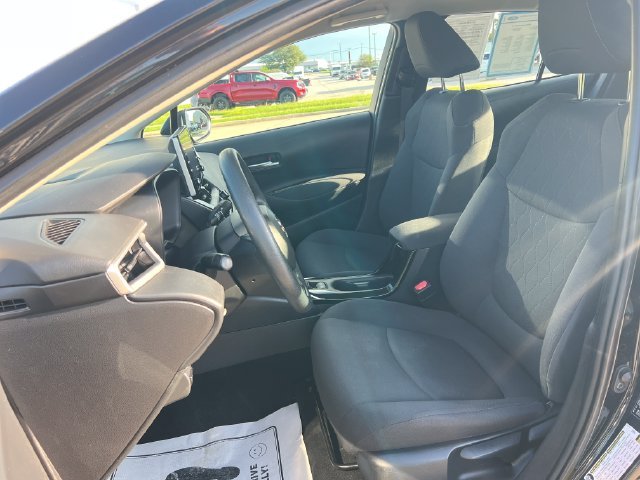 Used 2020 Black Toyota LE image 37