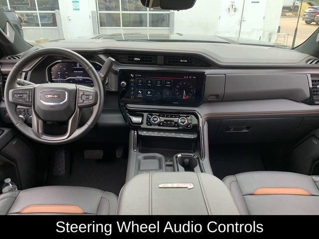 Used 2024  GMC AT4 image 12