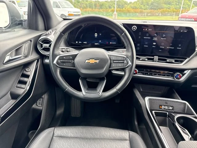 Used 2025 Sterling Gray Metallic Chevrolet LT image 14