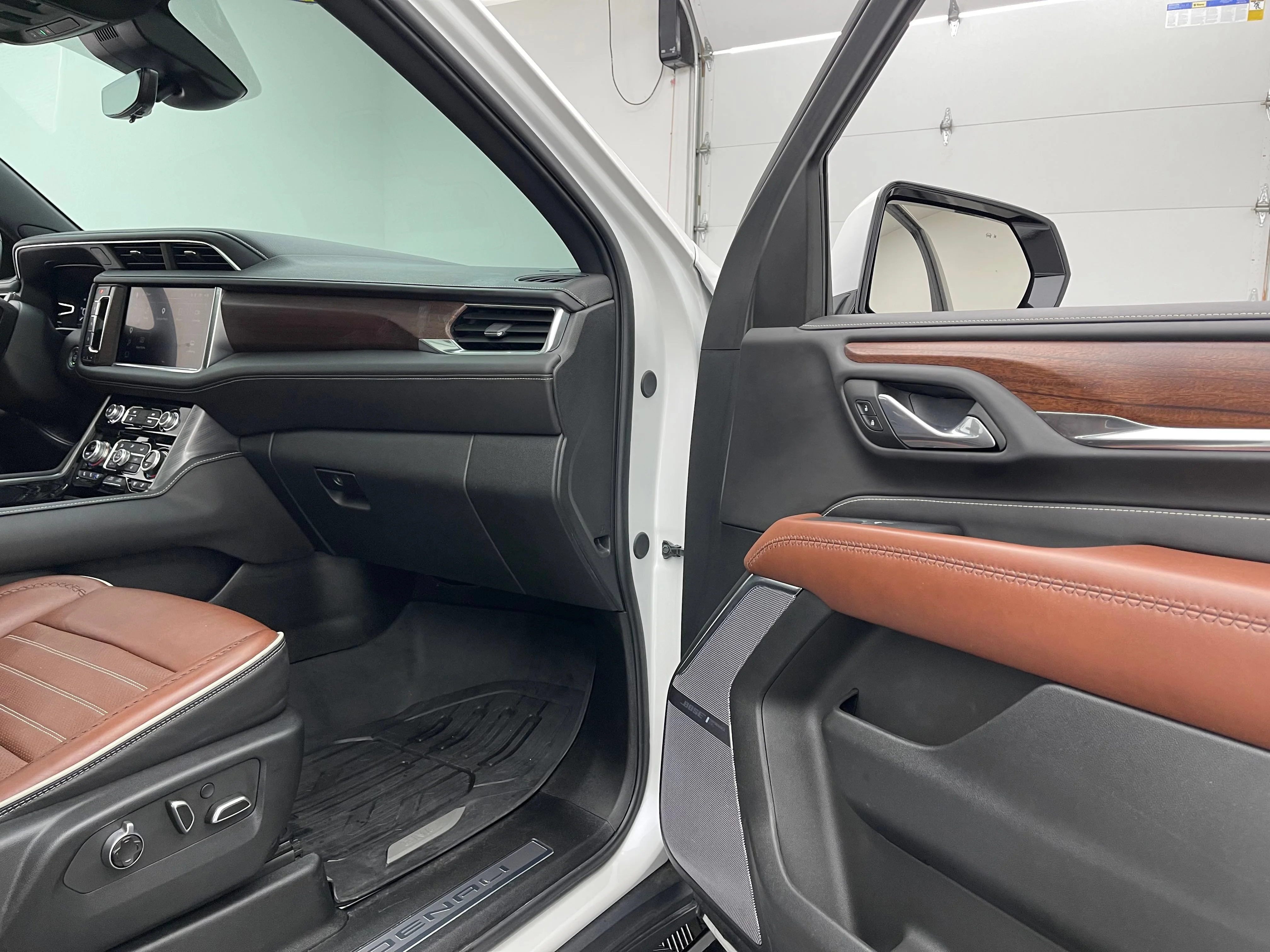 Used 2024 White Frost Tricoat GMC Denali Ultimate image 39