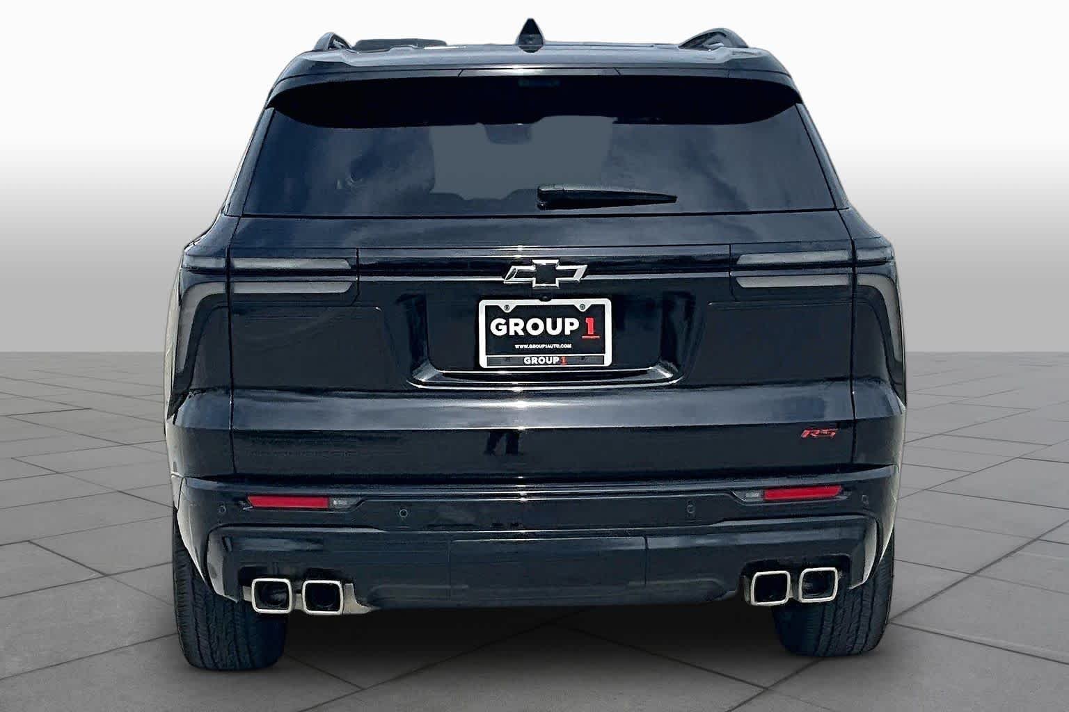 Used 2025 Mosaic Black Metallic Chevrolet FWD RS image 4