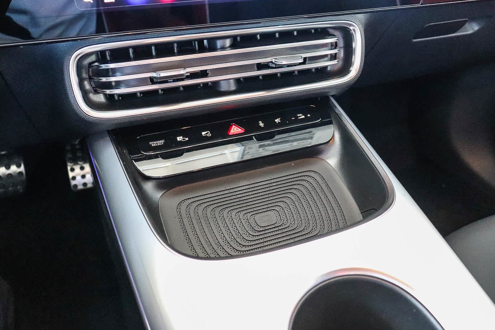 New 2027 Night Black Mercedes-Benz CLA 250+ Electric image 24
