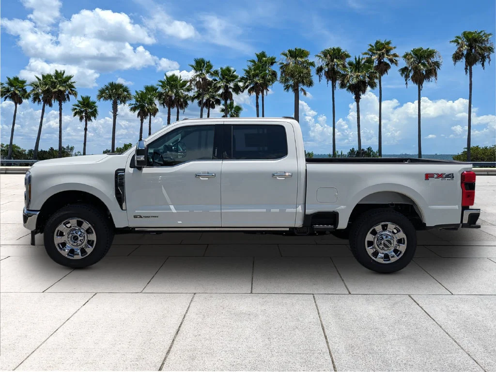 New 2026 Star White Metallic Tri-Coat Ford F-250® Lariat® image 4