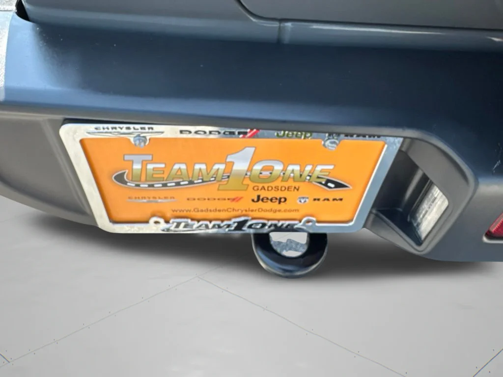 Used 2018 Sting-Gray Clearcoat Jeep Sahara image 28