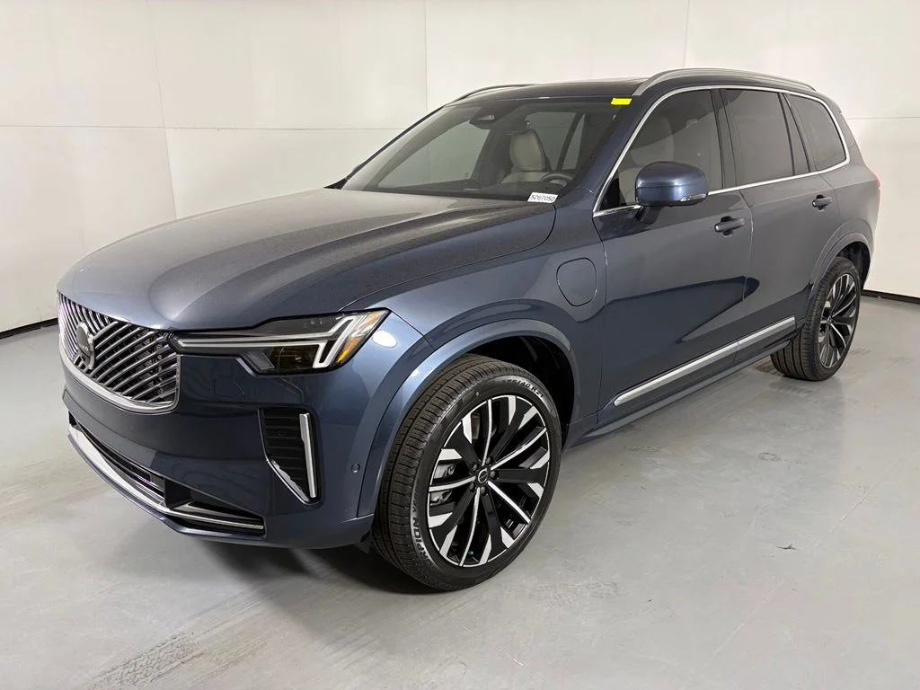 New 2026 Denim Blue Metallic Volvo Plus image 4
