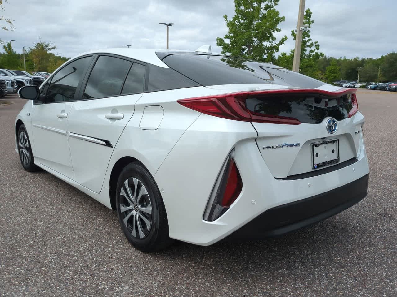 Certified Used 2021 Wind Chill Pearl Toyota Limited image 4