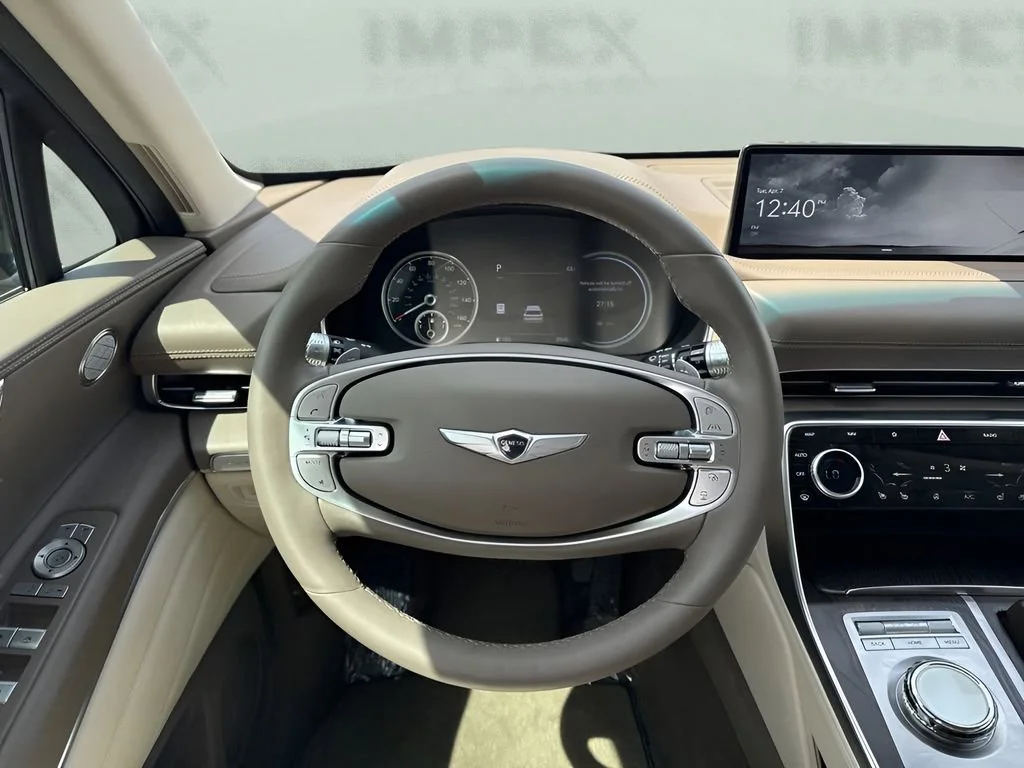 Used 2023  Genesis  image 17