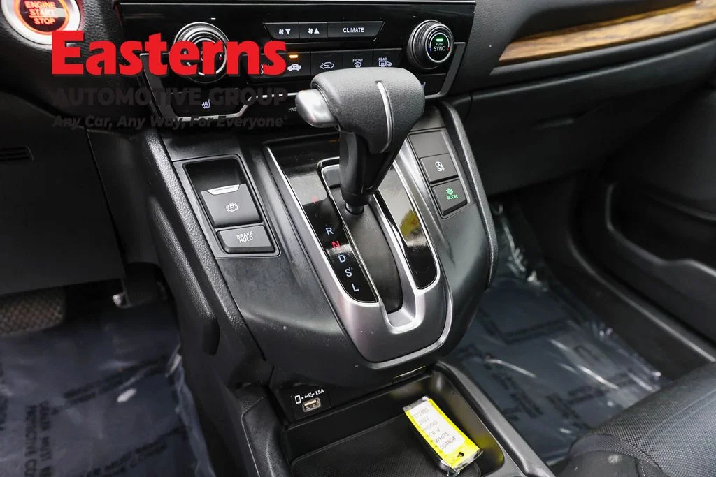 Used 2022 White Honda EX image 13