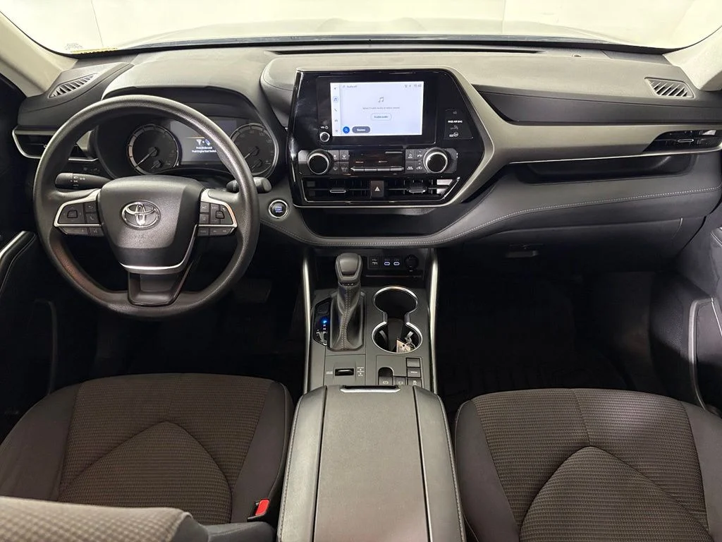 Used 2023 Black Toyota L image 32