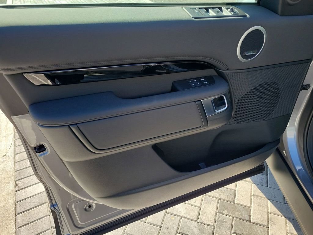 2025 Land Rover Discovery S - Photo 23